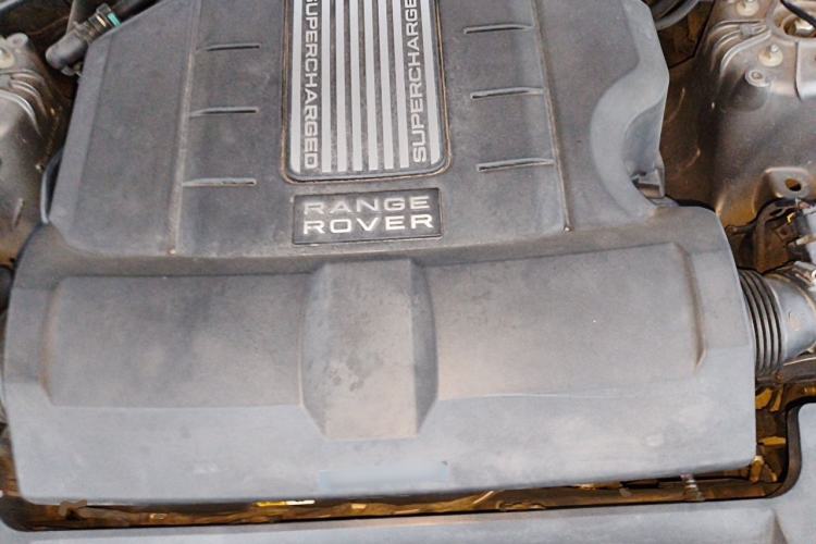 Used Land Rover Range  Engine Bay