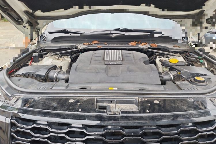 Used Land Rover Range  Engine Bay