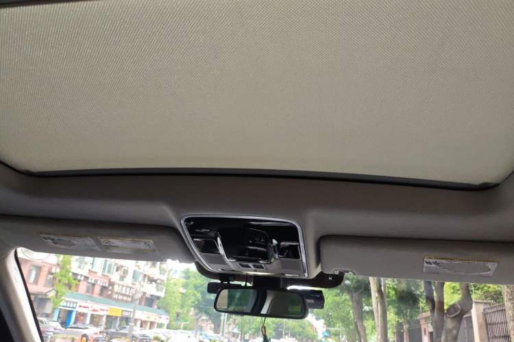 Used Land Rover Range  Headliner