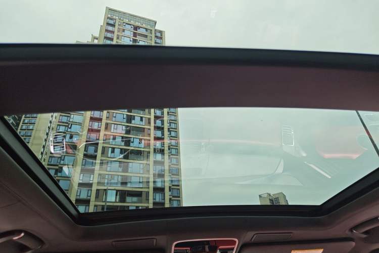Used Land Rover Range  Headliner