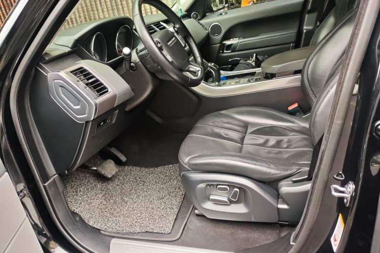 Used Land Rover Range  Left Front Seat