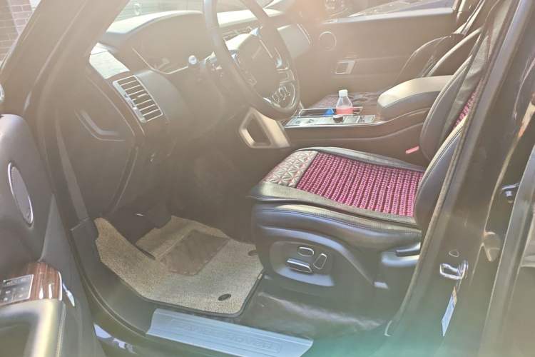 Used Land Rover Range 2013 3.0 TDV6 Vogue Left Front Seat