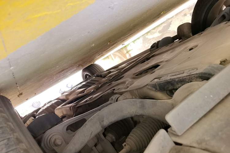 Used Land Rover Range  Chassis Front Left