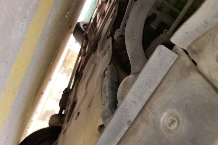 Used Land Rover Range  Chassis Front Right