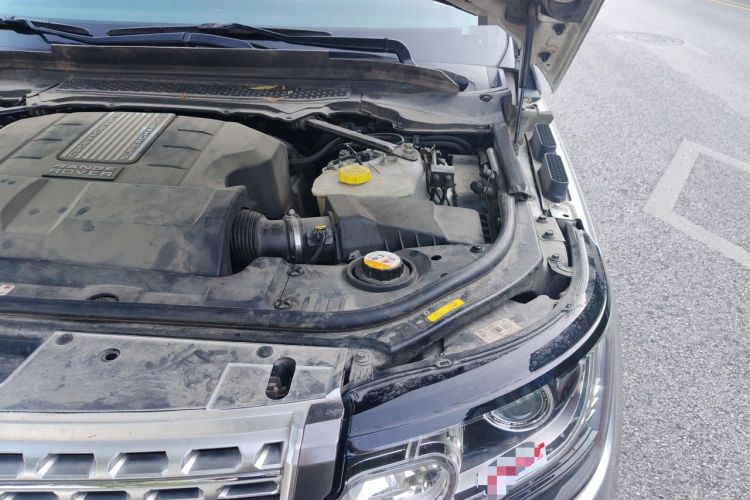 Used Land Rover Range  Engine Bay Left