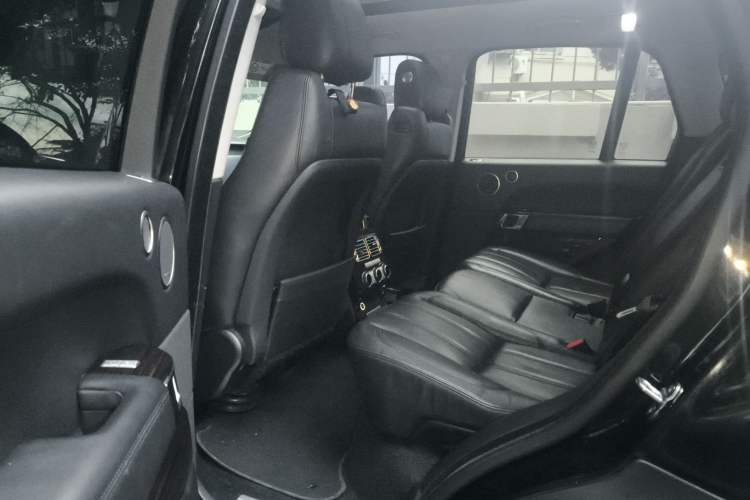 Used Land Rover Range 2013 3.0 TDV6 Vogue Left Rear Seat