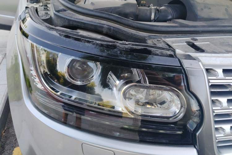 Used Land Rover Range  Right Front Headlight