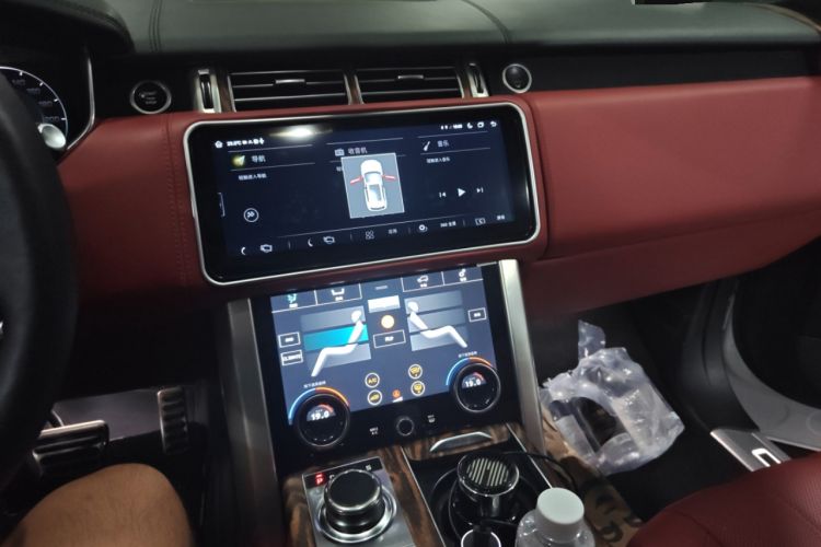 Used Land Rover Range 2013 5.0 SC V8 Vogue SE Audio And AC Panel