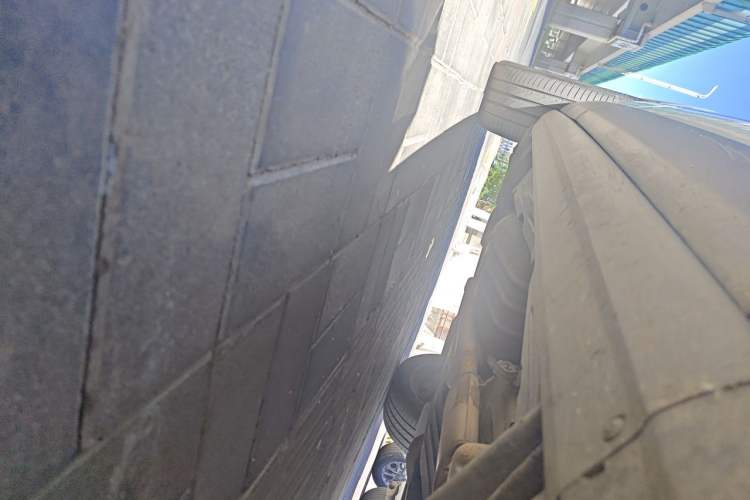 Used Land Rover Range  Chassis Front Right