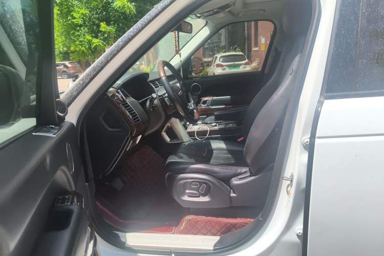 Used Land Rover Range 2013 3.0 TDV6 Vogue Driver Seat