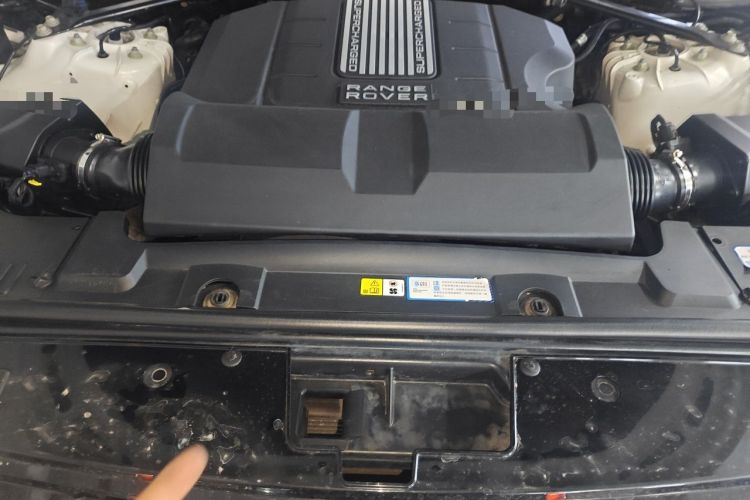 Used Land Rover Range  Engine Bay