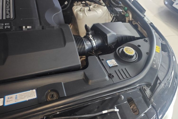 Used Land Rover Range  Engine Bay Left