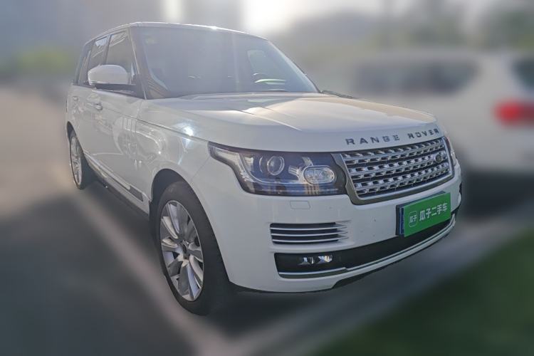 Used Land Rover Range 2013 5.0 SC V8 Vogue SE Front Right 45 Deg
