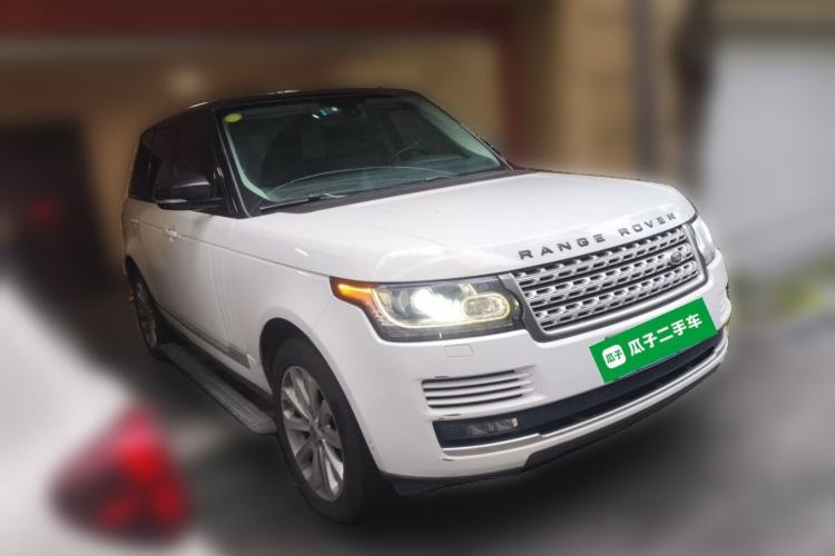 Used Land Rover Range 2013 3.0 TDV6 Vogue Front Right 45 Deg