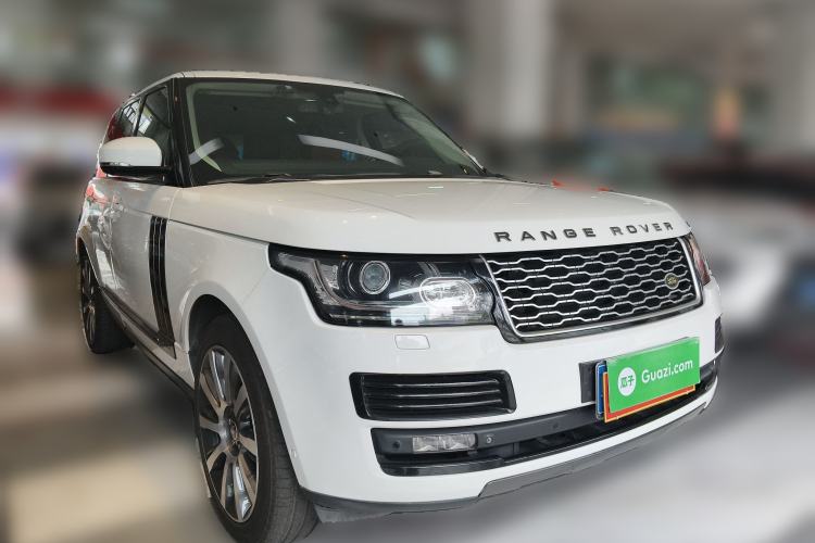 Used Land Rover Range 2013 3.0 TDV6 Vogue Front Right 45 Deg