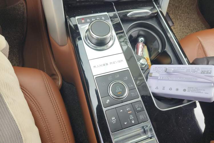 Used Land Rover Range 2013 5.0 SC V8 AB Prestige Genesis Edition Gear Lever