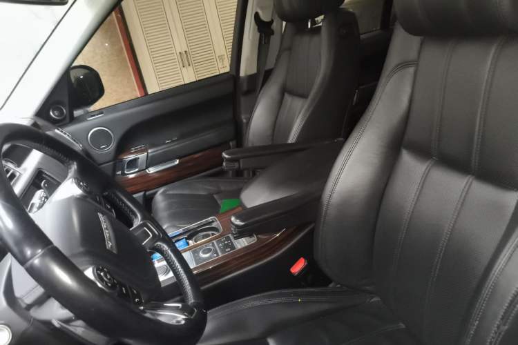 Used Land Rover Range 2013 3.0 TDV6 Vogue Left Front Seat
