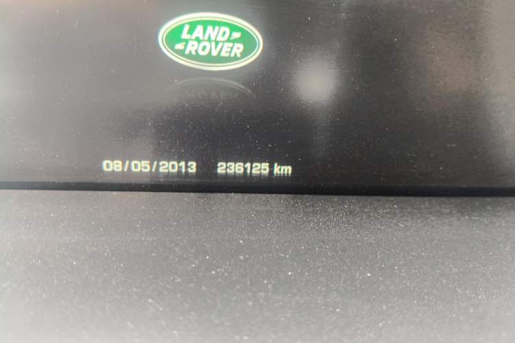 Used Land Rover Range 2013 3.0 TDV6 Vogue Odometer Close Up