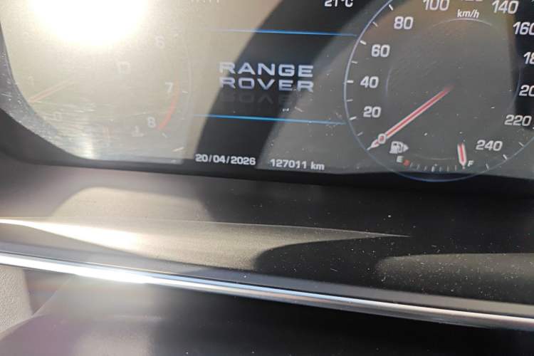 Used Land Rover Range 2013 5.0 SC V8 Vogue SE Odometer Close Up
