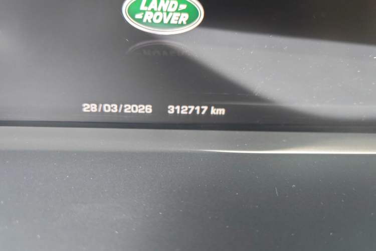 Used Land Rover Range 2013 3.0 TDV6 Vogue Odometer Close Up