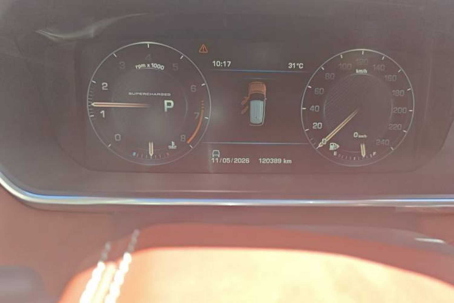 Used Land Rover Range  Odometer Close Up