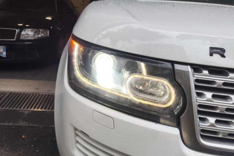 Used Land Rover Range 2013 3.0 TDV6 Vogue Right Front Headlight