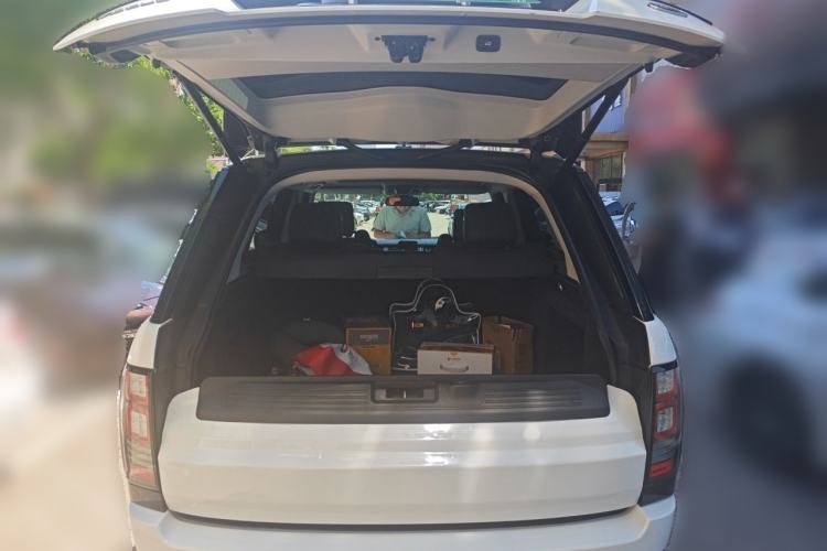 Used Land Rover Range 2013 NA 5.0 V8 Vogue Trunk
