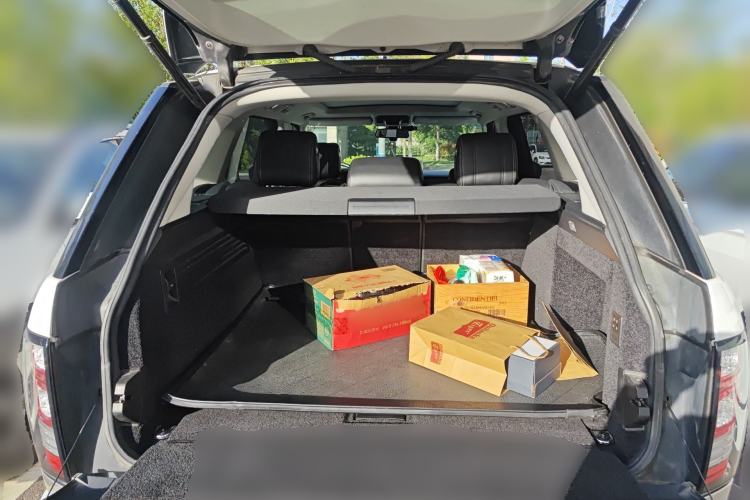 Used Land Rover Range 2013 5.0 SC V8 Vogue SE Trunk
