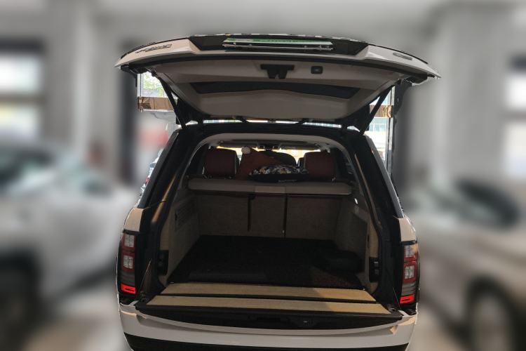 Used Land Rover Range 2013 3.0 TDV6 Vogue Trunk