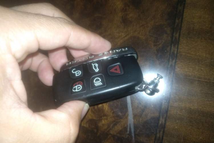 Used Land Rover Range 2013 3.0 TDV6 Vogue Vehicle Key
