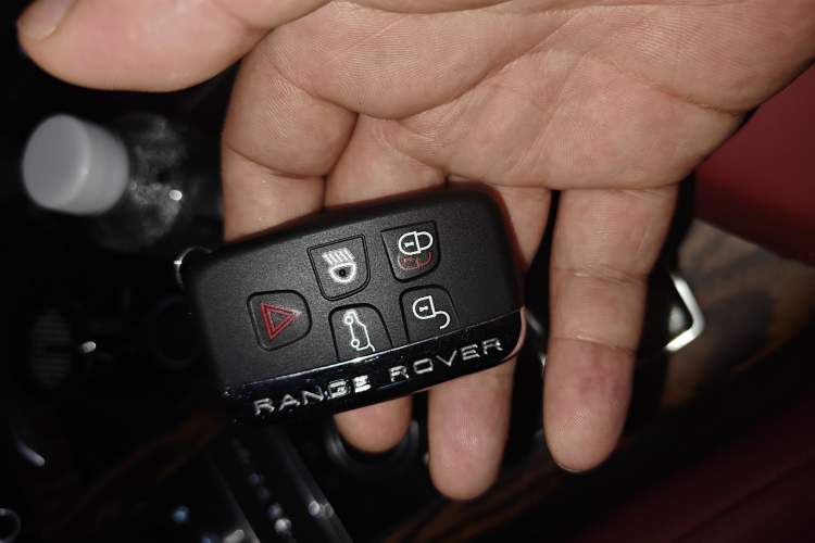 Used Land Rover Range 2013 5.0 SC V8 Vogue SE Vehicle Key