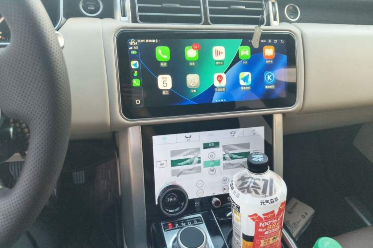 Used Land Rover Range 2014 3.0 SC V6 Vogue Audio And AC Panel