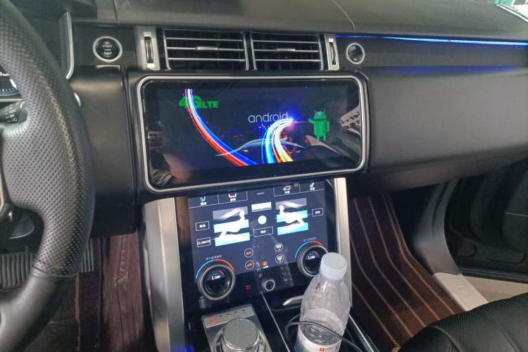 Used Land Rover Range 2014 Revised 3.0 SC V6 Vogue Audio And AC Panel