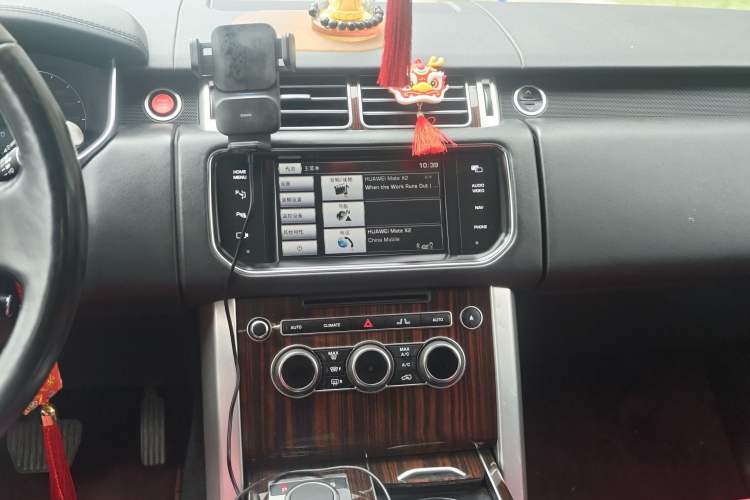 Used Land Rover Range 2014 3.0 SC V6 Vogue SE Long-Wheelbase Edition Audio And AC Panel