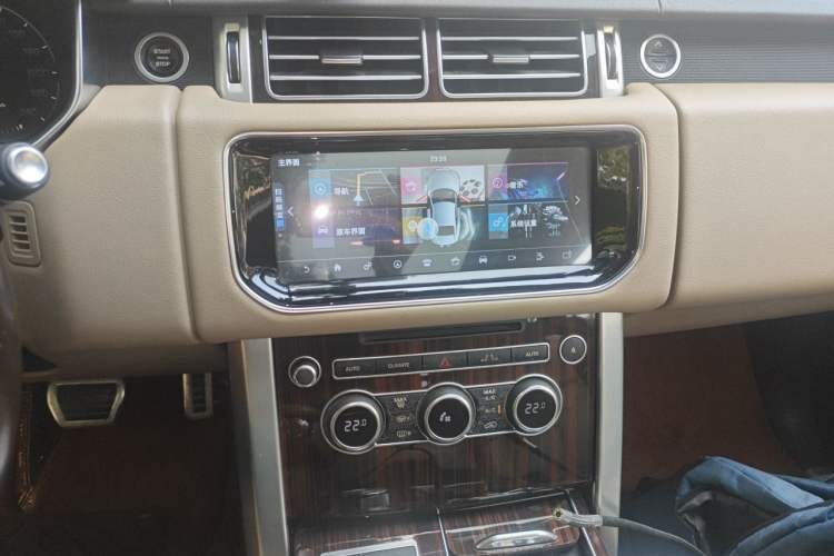 Used Land Rover Range  Audio And AC Panel