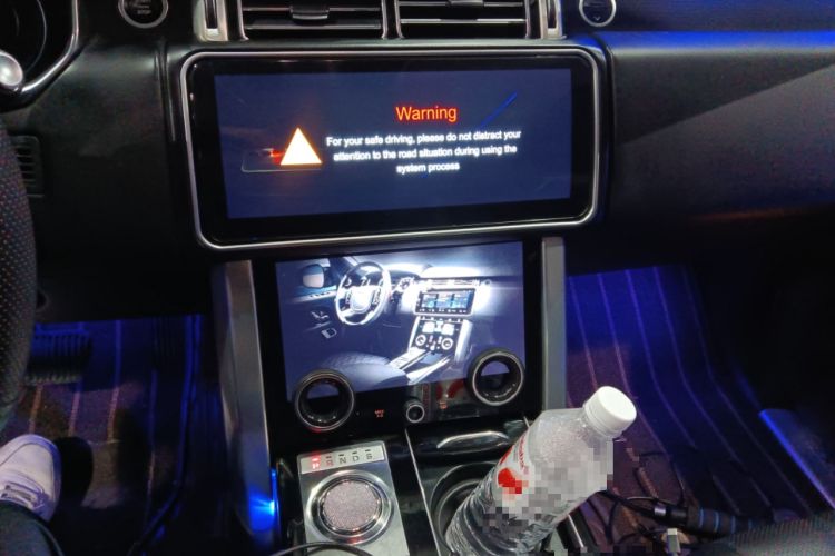Used Land Rover Range 2014 Revised 3.0 SC V6 Vogue Audio And AC Panel