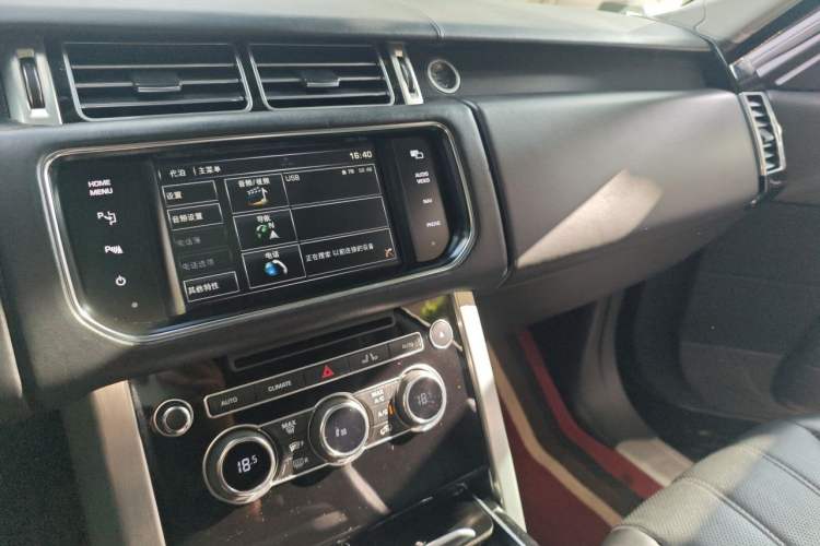 Used Land Rover Range 2014 Revised 3.0 SC V6 Vogue Audio And AC Panel