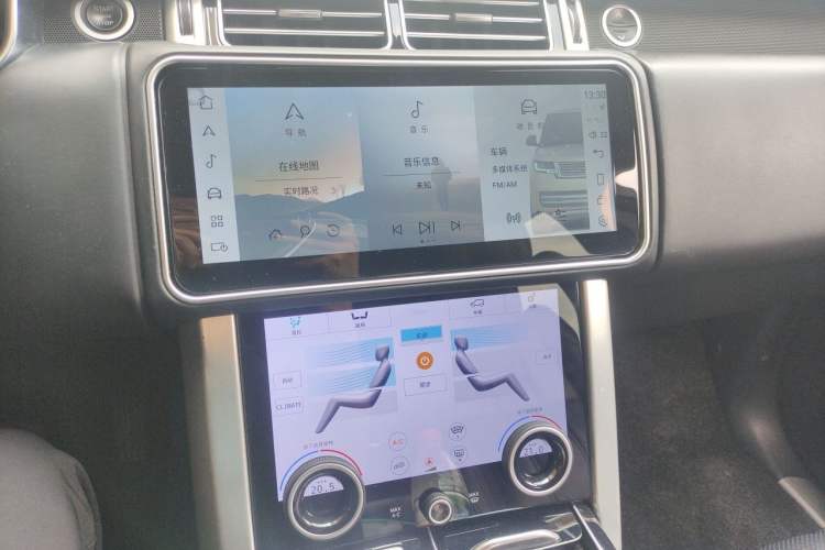 Used Land Rover Range 2014 3.0 SC V6 Vogue SE Audio And AC Panel