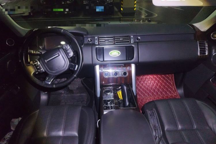 Used Land Rover Range 2014 Revised 3.0 SC V6 Vogue Center Console