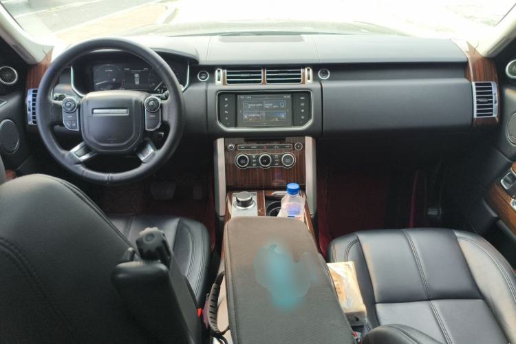 Used Land Rover Range 2014 3.0 TDV6 Vogue Center Console