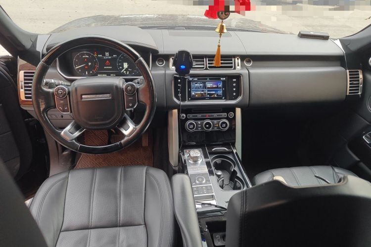 Used Land Rover Range 2014 Revised 3.0 SC V6 Vogue Center Console