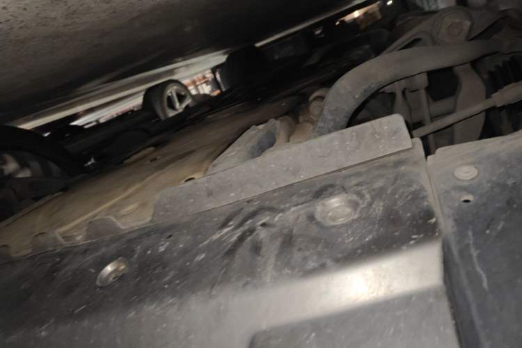Used Land Rover Range 2014 3.0 TDV6 Vogue SE Chassis Front
