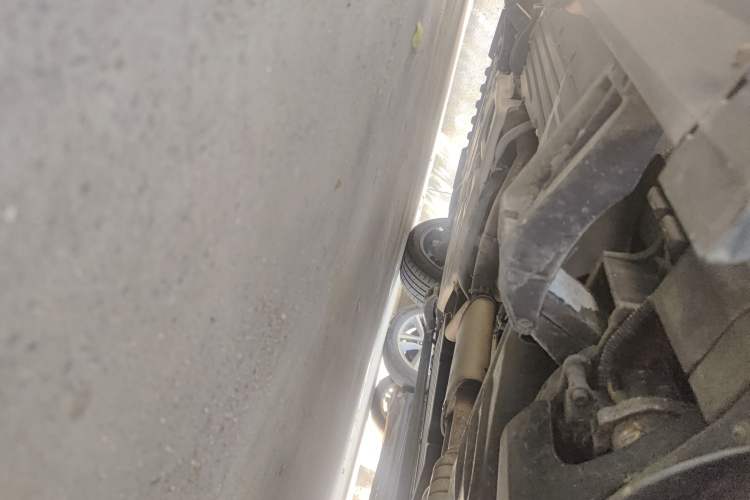 Used Land Rover Range 2014 3.0 TDV6 Vogue Chassis Front Left