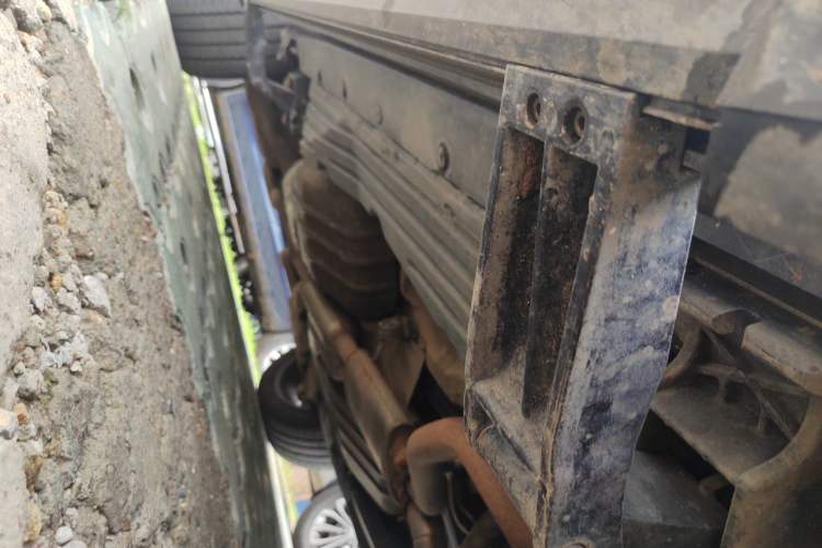 Used Land Rover Range  Chassis Front Right