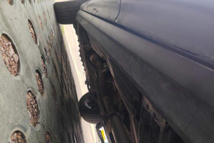 Used Land Rover Range  Chassis Rear Left