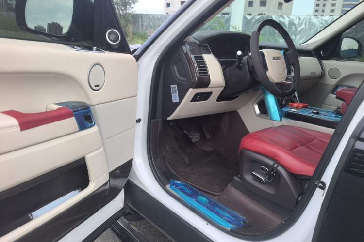 Used Land Rover Range 2014 Revised 3.0 SC V6 Vogue Driver Seat