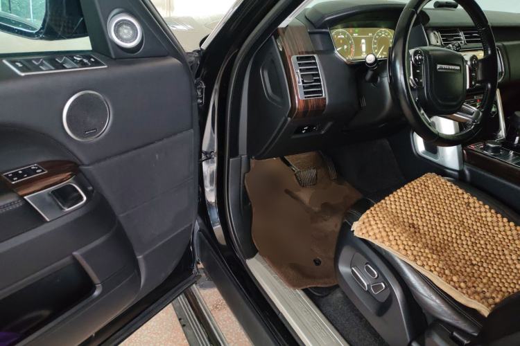 Used Land Rover Range 2014 3.0 SC V6 Vogue Driver Seat