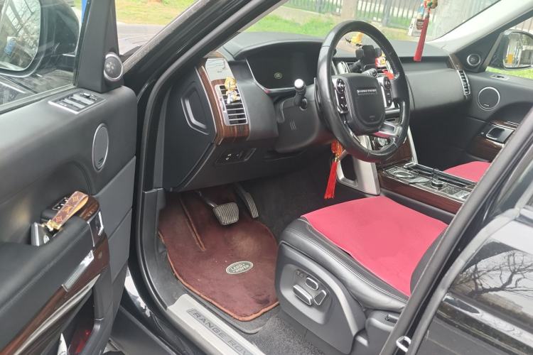 Used Land Rover Range 2014 3.0 SC V6 Vogue SE Long-Wheelbase Edition Driver Seat