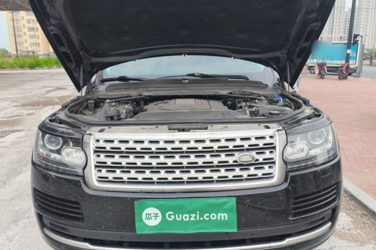 Used Land Rover Range 2014 3.0 TDV6 Vogue Engine Bay