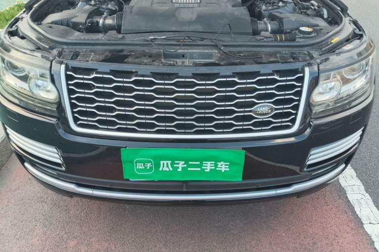 Used Land Rover Range 2014 3.0 SC V6 Vogue Engine Bay